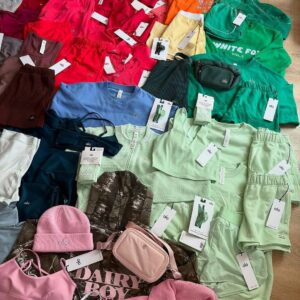 Buy Alo yoga Clothings Online.